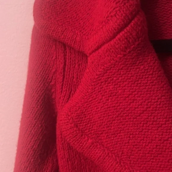 Nine west red sweater one button down. size S Cardigan style romantic - Picture 5 of 9